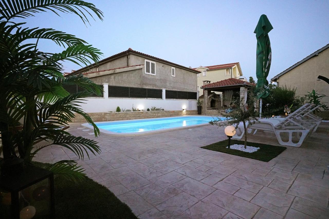 Villa Tago With Heated New Pool Kaštela Eksteriør bilde