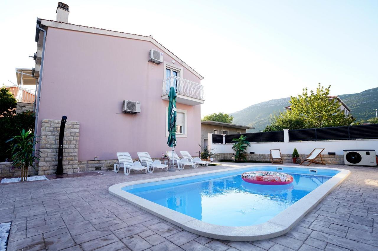Villa Tago With Heated New Pool Kaštela Eksteriør bilde